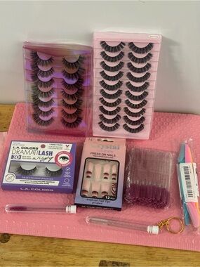 L.A. Colors Pink Party Lash & Press-On Nail Set